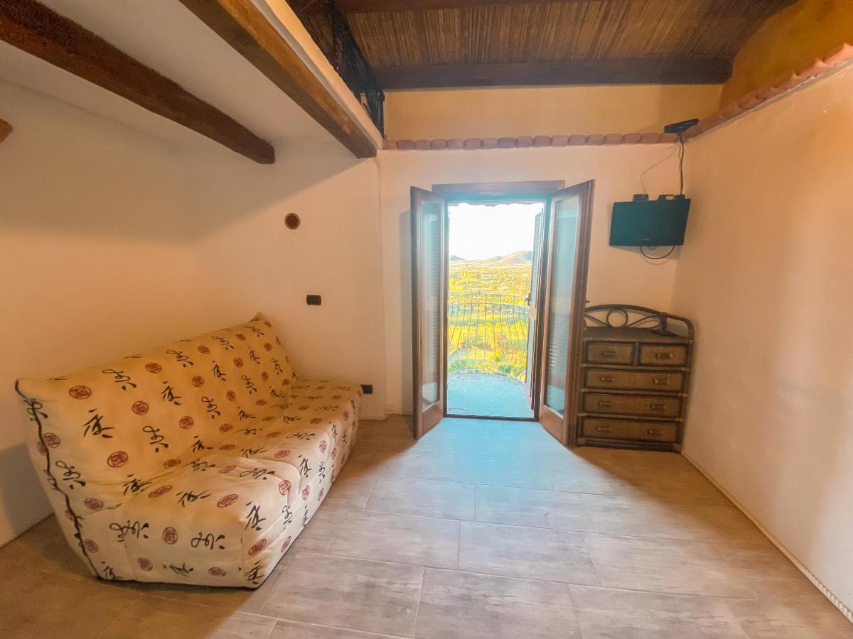 Bilocale Con Vista Mare E Terrazza Panoramica Ammentos Posada Luaran gambar